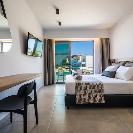 מלון Harmony Crest & Adults Only 4*