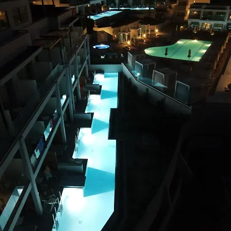 Harmony Crest & Adults Only 4* העיירה קוס