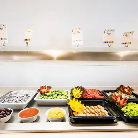 ホテル Harmony Crest & Adults Only コス・タウン