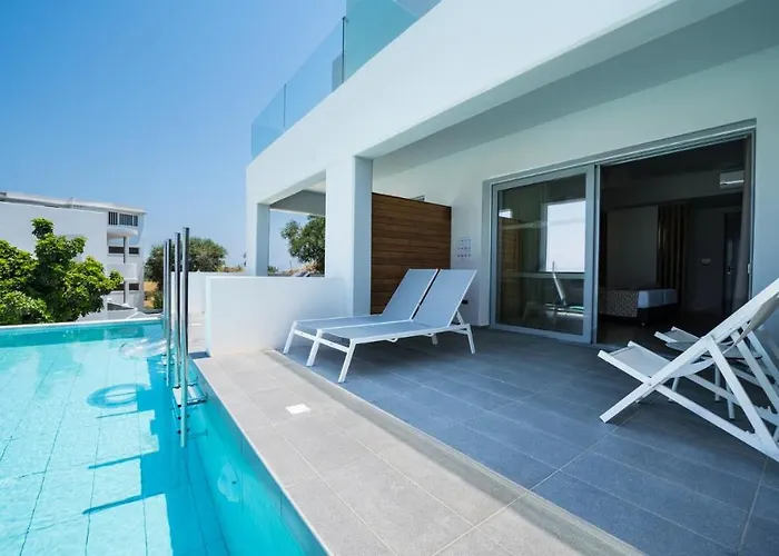 Harmony Crest & Adults Only Kos By