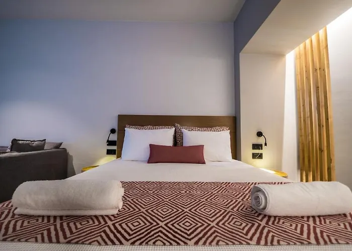 Harmony Crest & Adults Only 4*