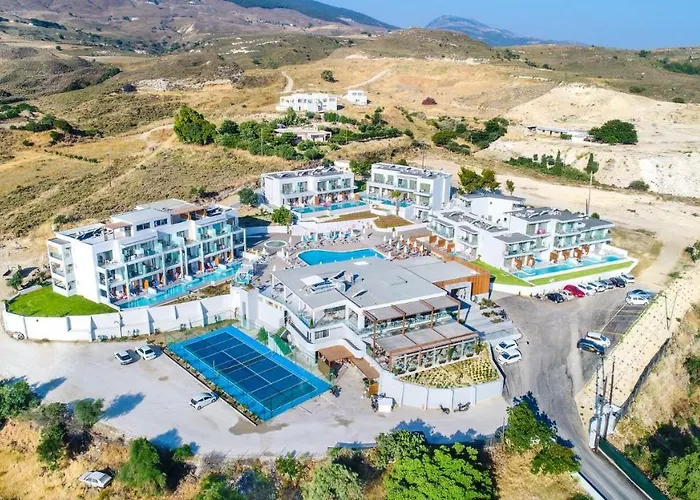 Hotel Harmony Crest & Adults Only